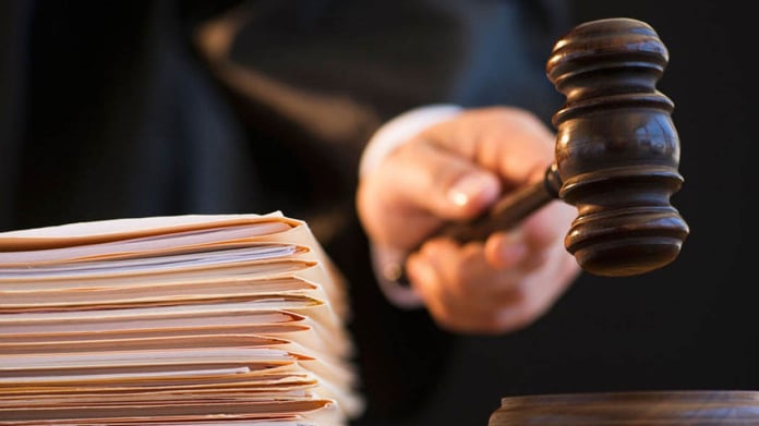 Türkiye istedi, Azerbaycan harekete geçti - BAKÜ'DE FETÖ AVI