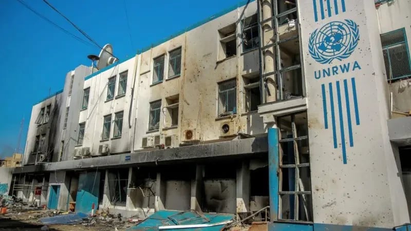 Birleşmiş Milletler'e bağlı Filistinli Mültecilere Yardım Kuruluşu'nun Gazze'de bulunan binası, İsrail saldırılarında zarar gördü.