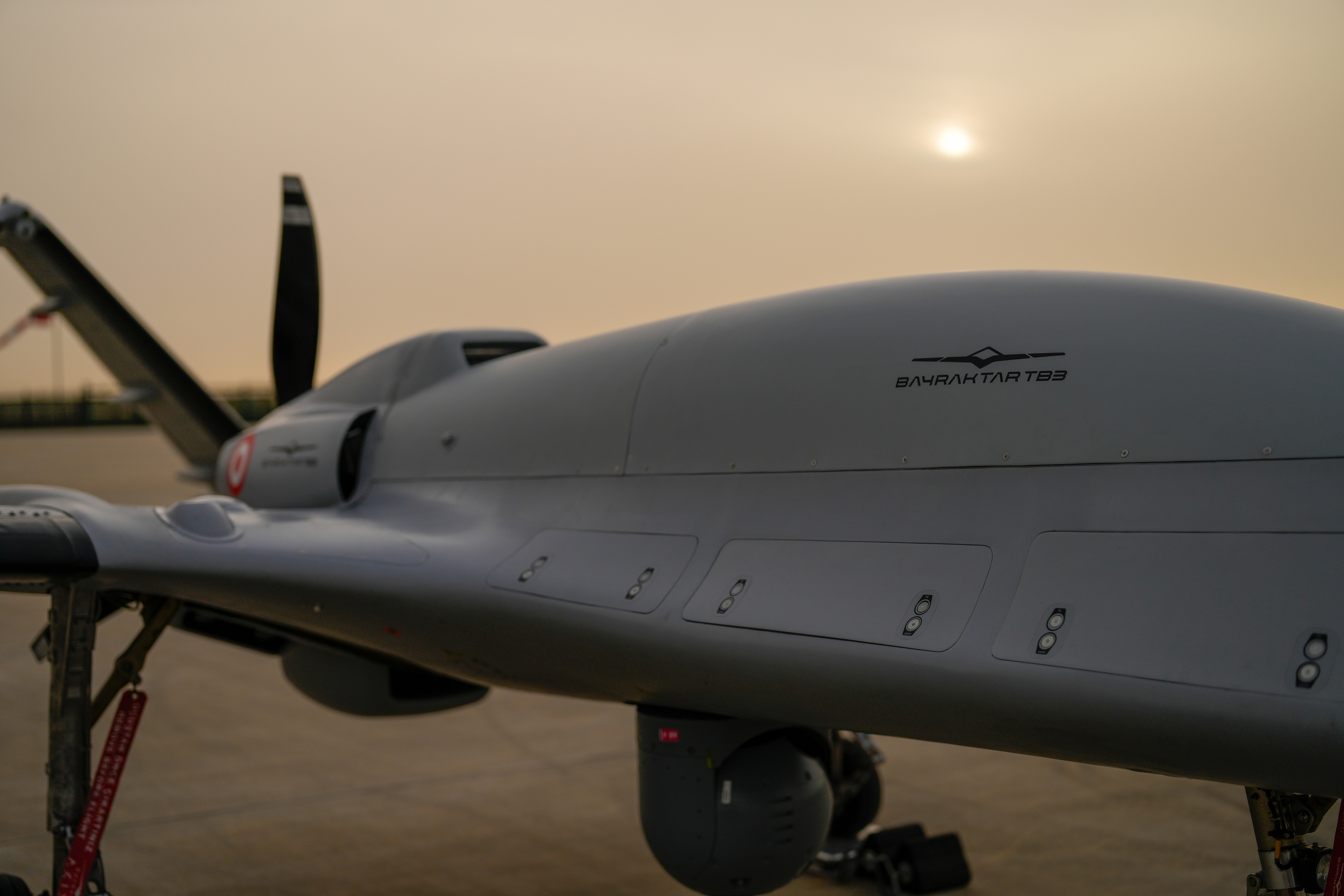 Bayraktar TB3 SİHA, 27 saat kesintisiz uçtu