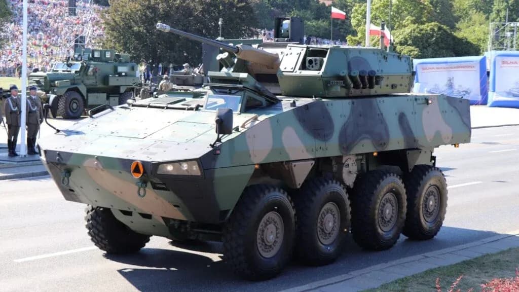 Polonya’ya 8×8 Rosomak ZMA teslimatı