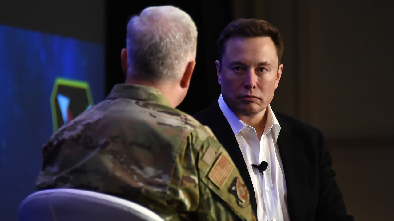 Elon Musk: NATO'nun yeniden gözden geçirilmesi gerekiyor