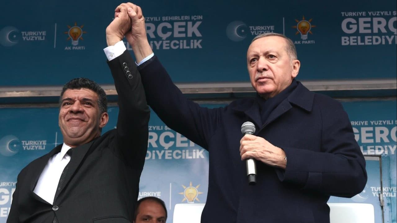 AK Parti'de 2 istifa! AK Parti Ağrı İl Başkanı Orhan Güngör neden istifa etti? Orhan Güngör kimdir?