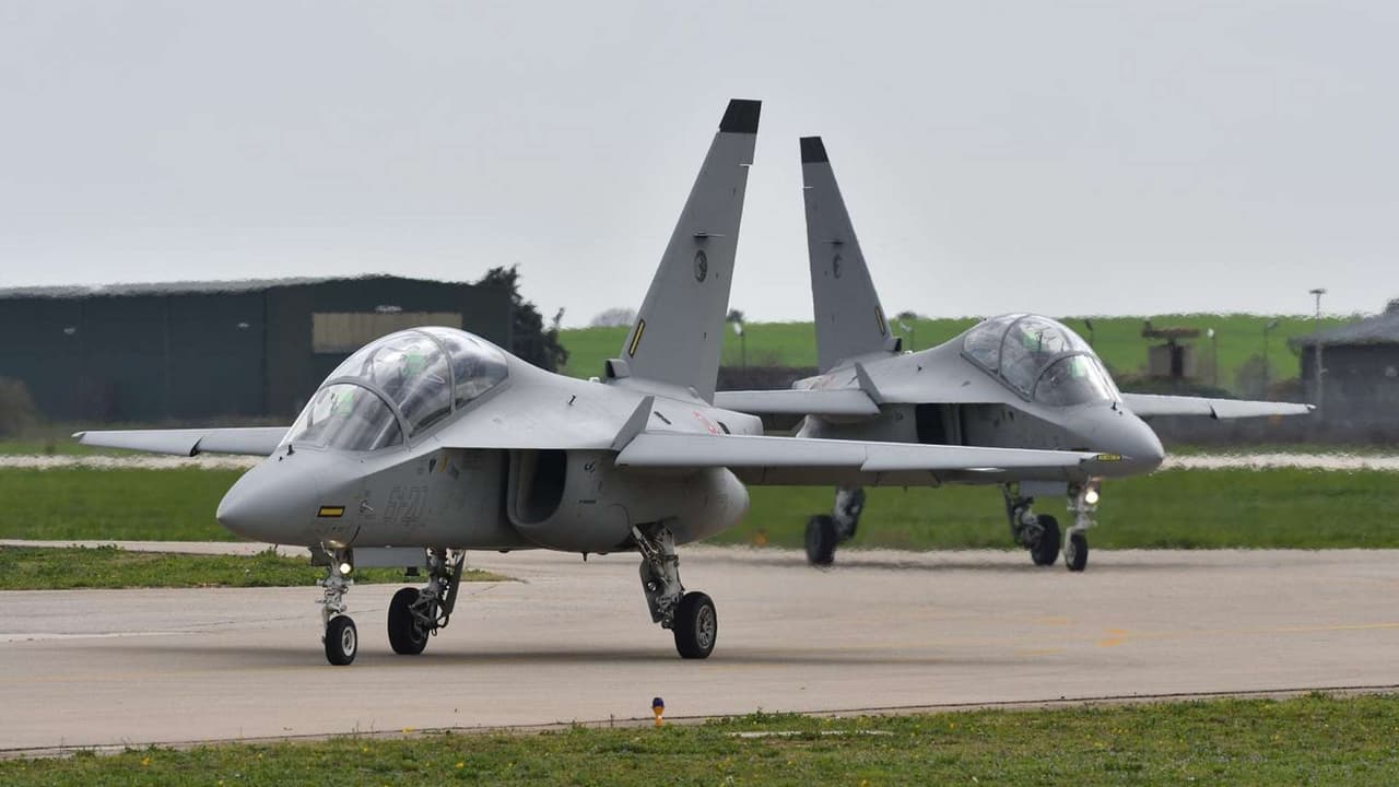 Avusturya, İtalya'dan 12 M-346 jet uçağı alımını değerlendiriyor