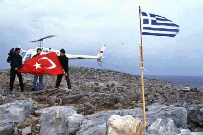 Türkiye ile Yunanistan'ı savaşın eşiğine getiren olay: Kardak Krizi