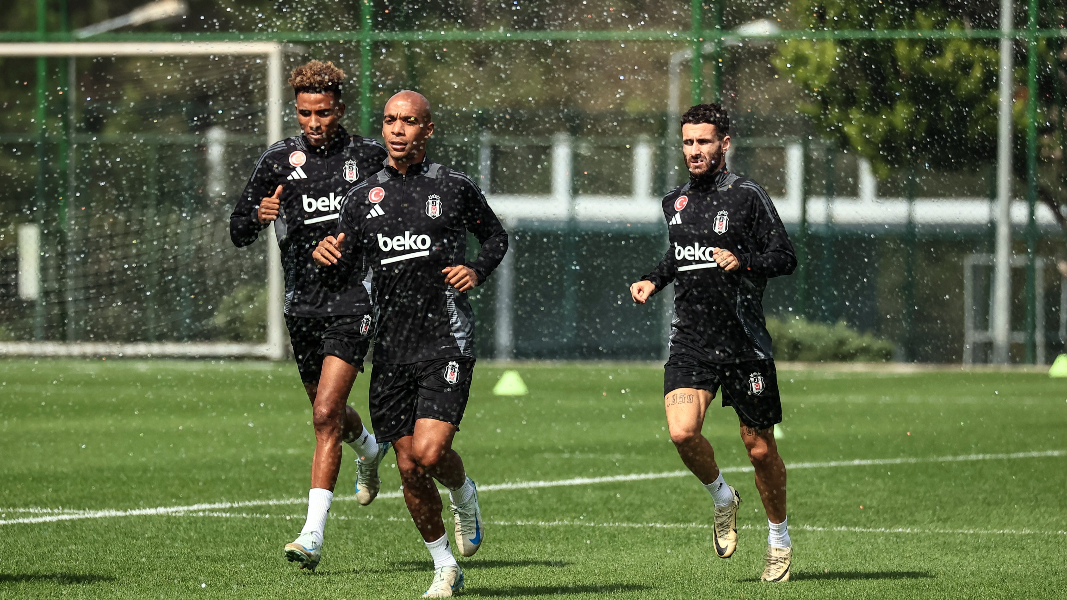 Beşiktaş - Eintracht Frankfurt CANLI