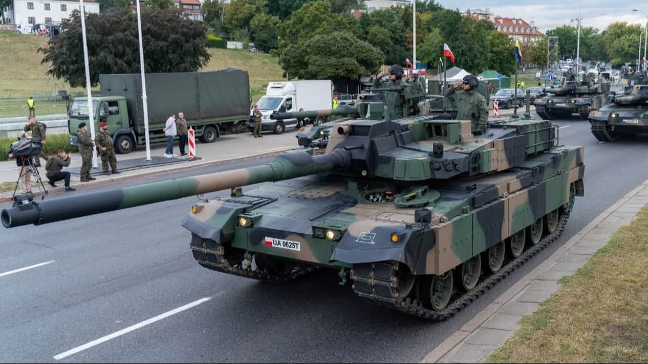 Polonya, Güney Kore yapımı K2 tanklarını Rusya sınırı yakınına konuşlandırdı