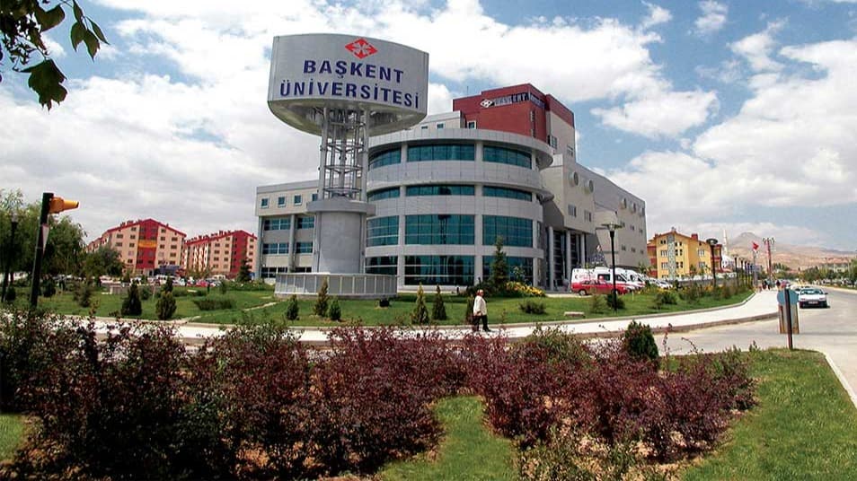 Engelli öğrenciye ek süre vermeyen Başkent Üniversitesi'ne ceza
