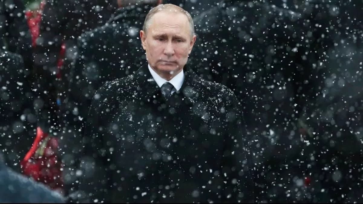 Putin'in Ukrayna Hataları İktidarını Çökertir Mi?
