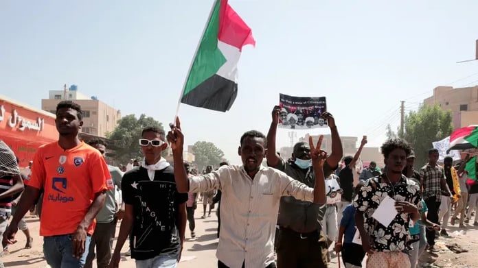 Al Jazeera: Sudan’da yılları bulan güç mücadelesi