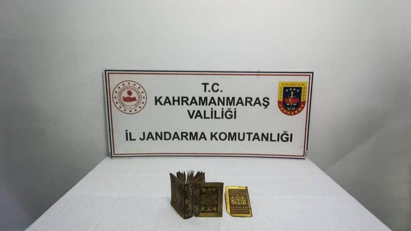 Kahramanmaraş'ta el yazması Tevrat operasyonu