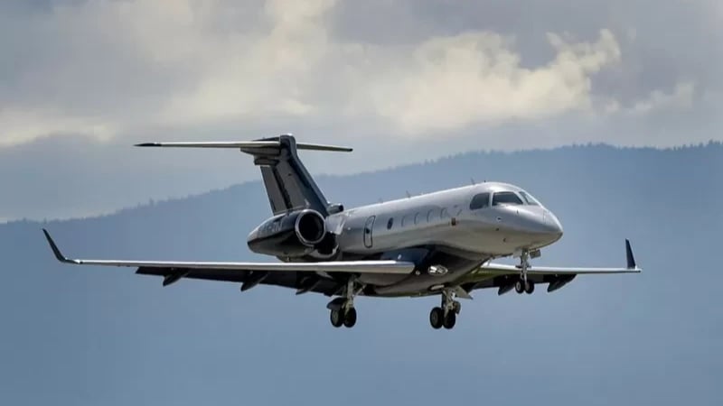 Düşen uçağın Embraer Legacy tipi özel bir jet olduğu açıklandı.