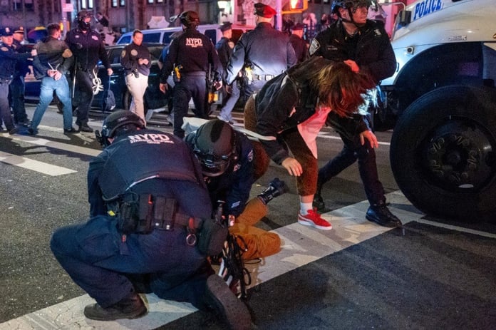 The Intercept: ABD'de İsrail karşıtı eylemlerde gözaltına alınan öğrencilere işkence yapıldı