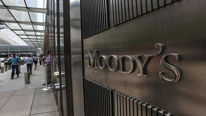 Moody’s ABD’nin not görünümünü düşürdü