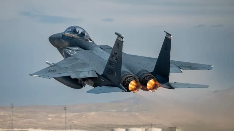 ABD, F-22 ve F-15E'lerin emekliliğini durdurmayı düşünüyor