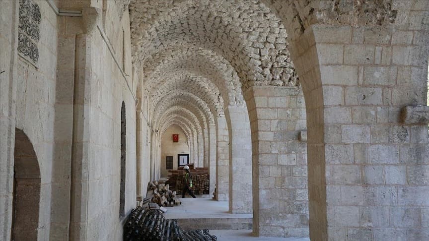 Şanlıurfa'daki hasar gören Ulu Cami onarılıyor