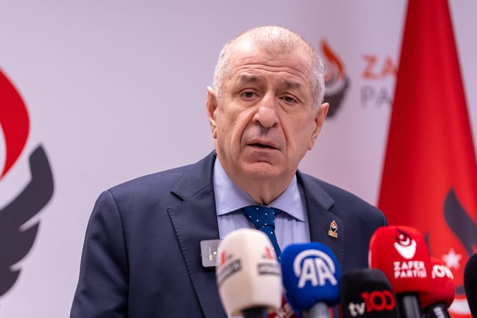 Ümit Özdağ'ın provokasyon dolu paylaşımları