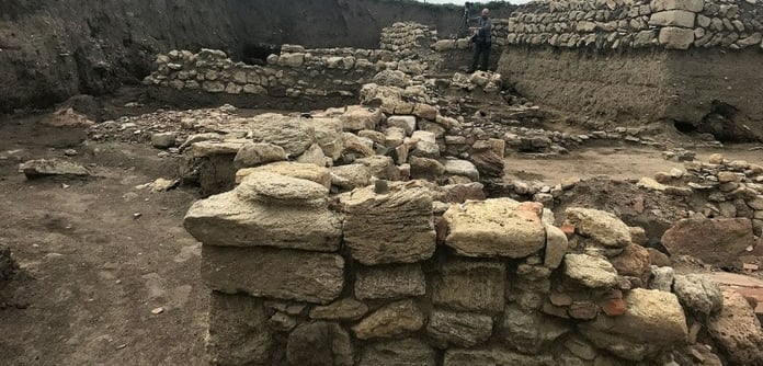 Rusya'da Karadeniz kıyısındaki Phanagoria Antik Kenti'nde 2 bin yıllık Sinegog bulundu