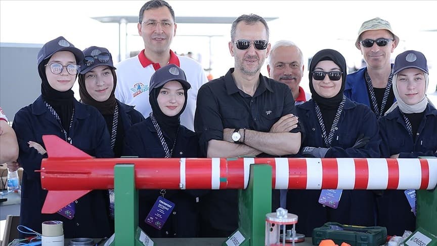 TEKNOFEST'te "Roket Yarışması" sürüyor