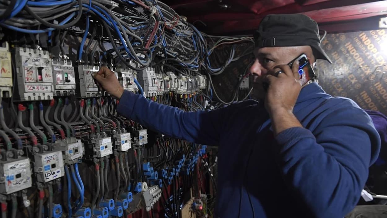 Lübnan'da elektrik krizi: Kamudaki hizmet sekteye uğradı