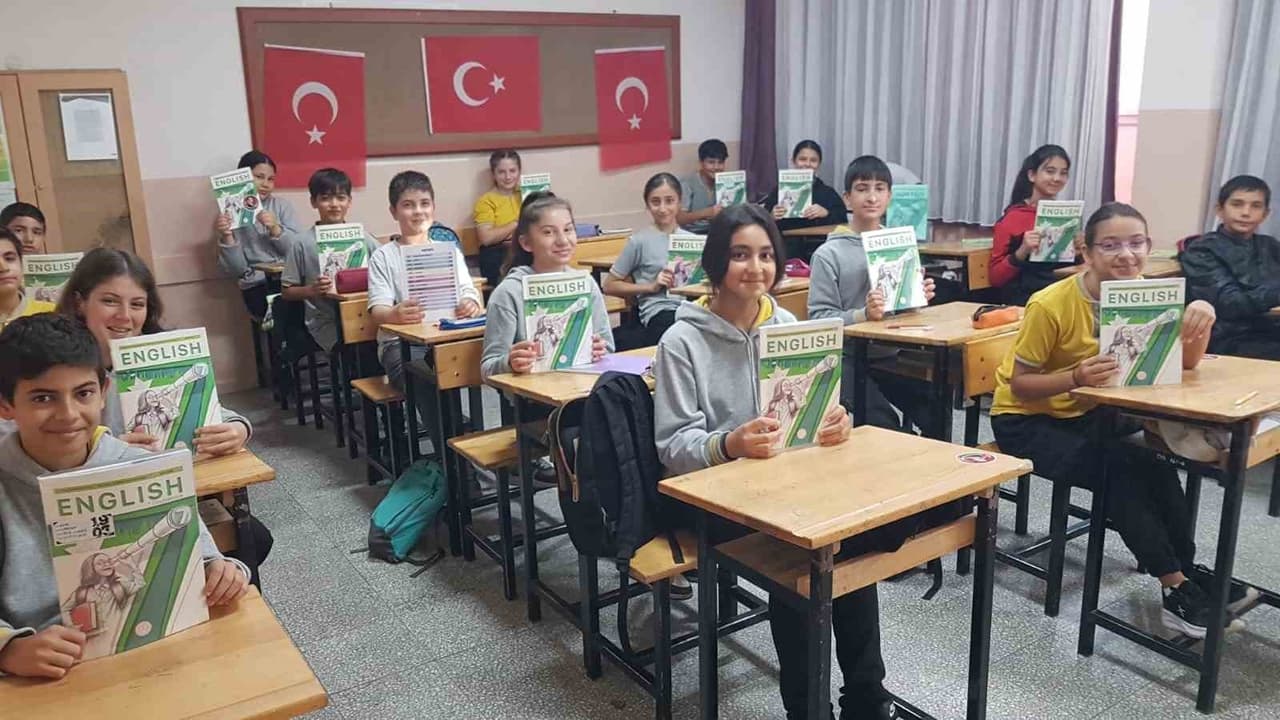 Özel okullar artık ders kitabı için ücret talep edemeyecek