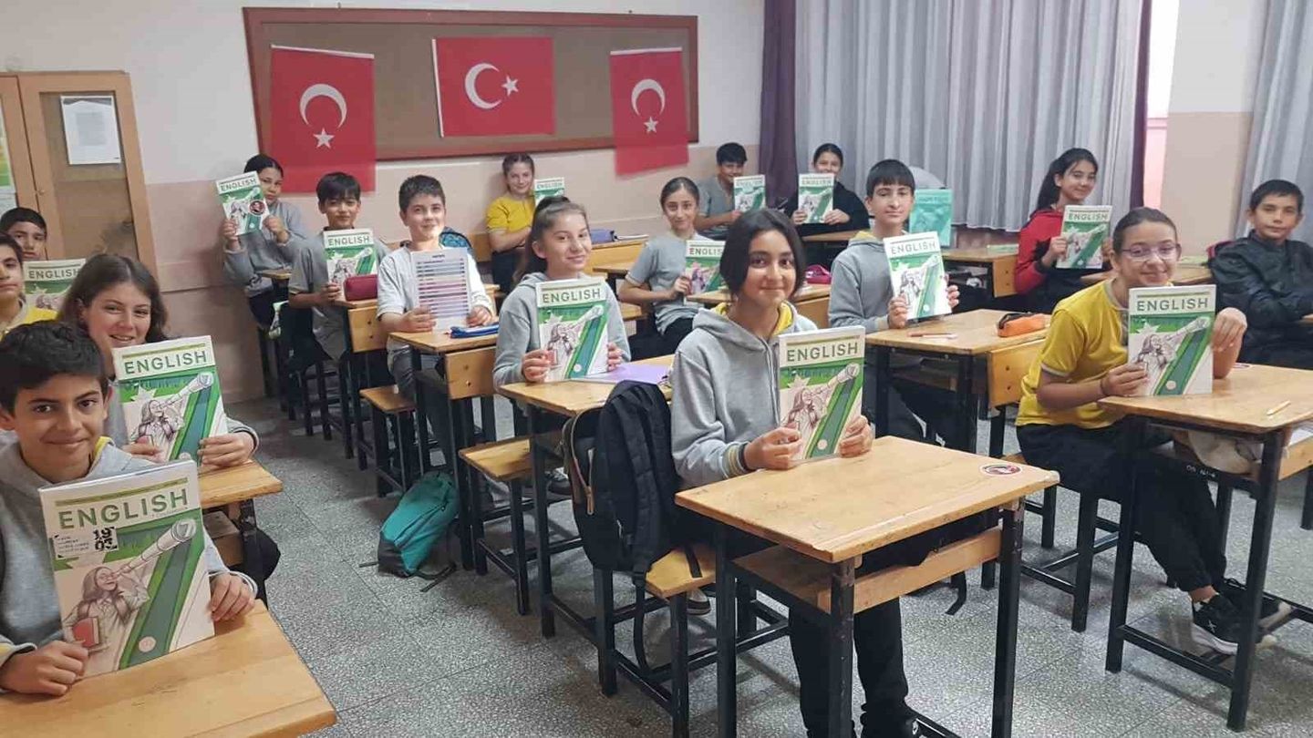Özel okullar artık ders kitabı için ücret talep edemeyecek