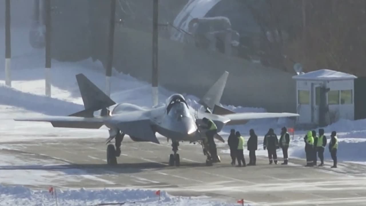 Rusya yeni Su-57 ve Su-34 jetlerini teslim aldı
