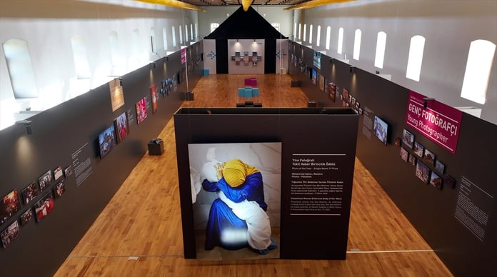 İstanbul Photo Awards 10. yıl sergisi Rami Kütüphanesi'nde açıldı