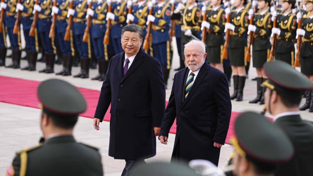 Xi ve Lula, Brezilya-Çin ilişkilerinde ilerleme vaadinde bulundu