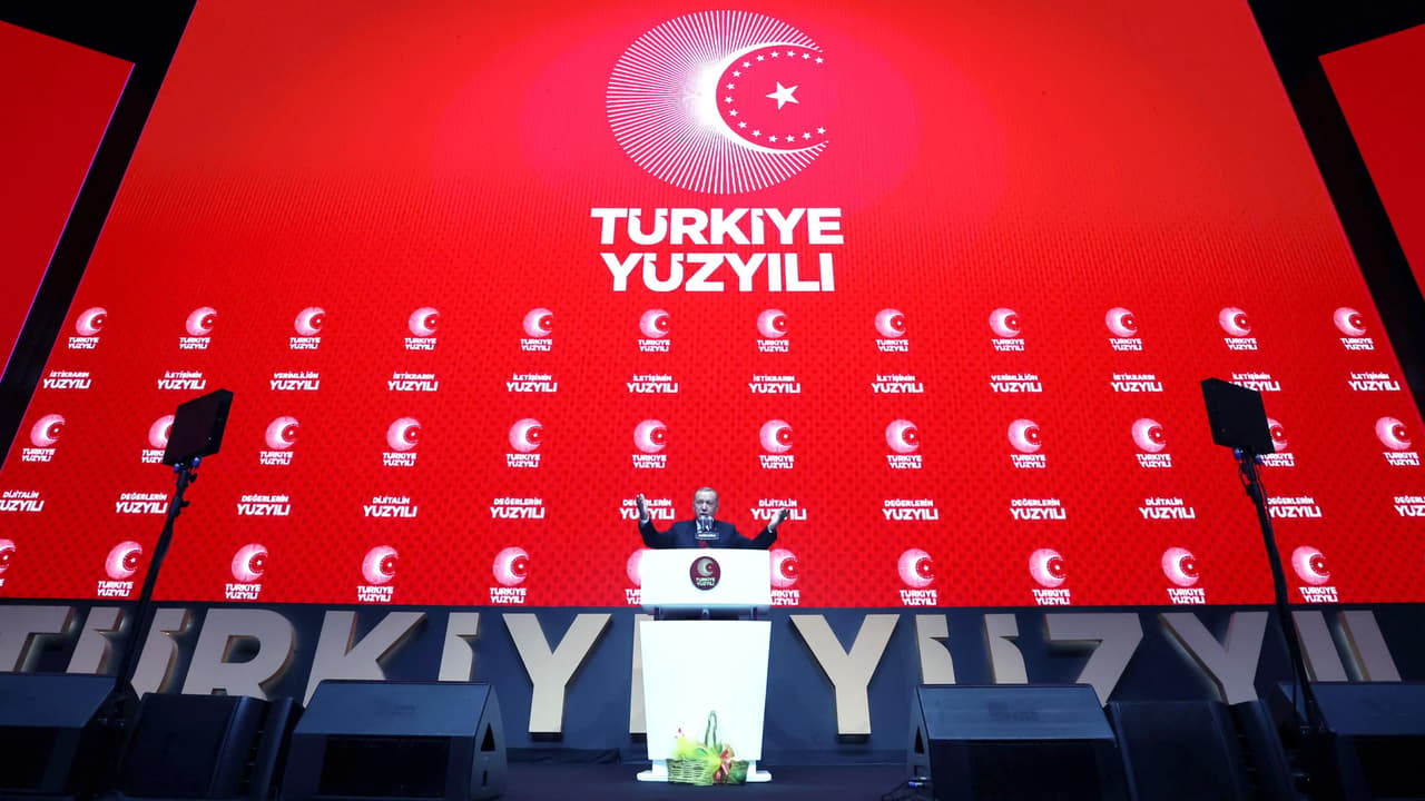 Time: “Demokrasi sadece seçimlerden ibaret değildir.”