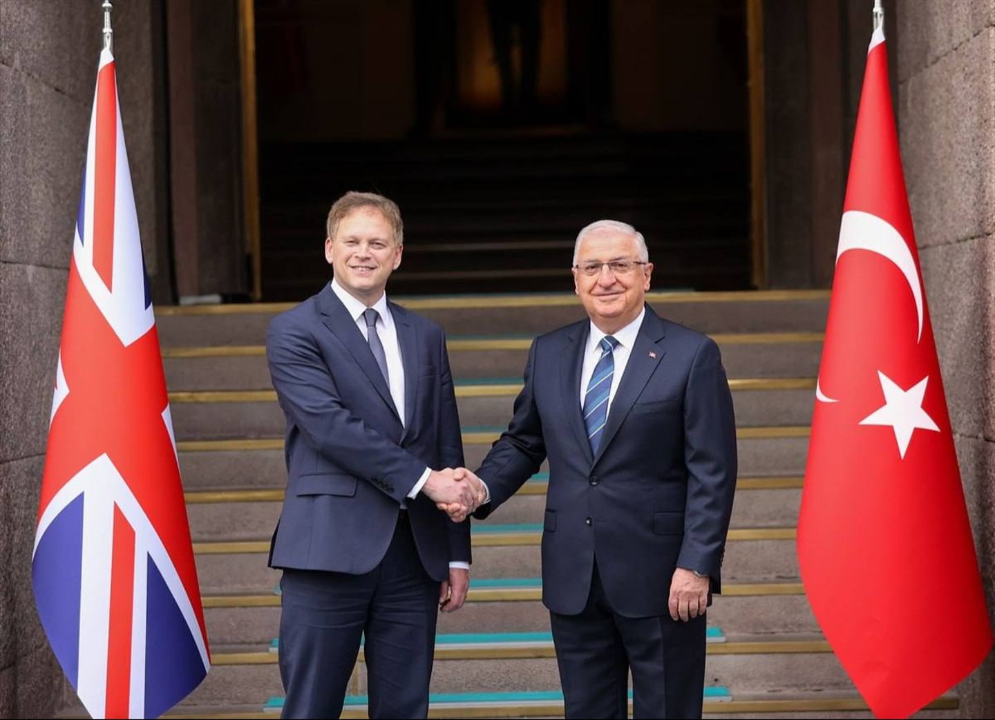Milli Savunma Bakanı Yaşar Güler, İngiltere Savunma Bakanı Grant Shapps ile görüştü