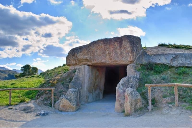 Menga Dolmeni: Neolitik Çağ Mühendisliği