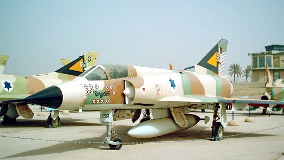 İsrail'e ait Mirage III uçağı