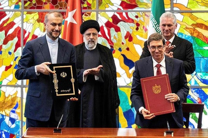 İran ve Küba arasında 6 işbirliği anlaşması imzalandı