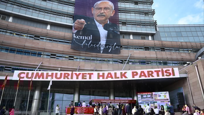 CHP’de sola dönme çabaları