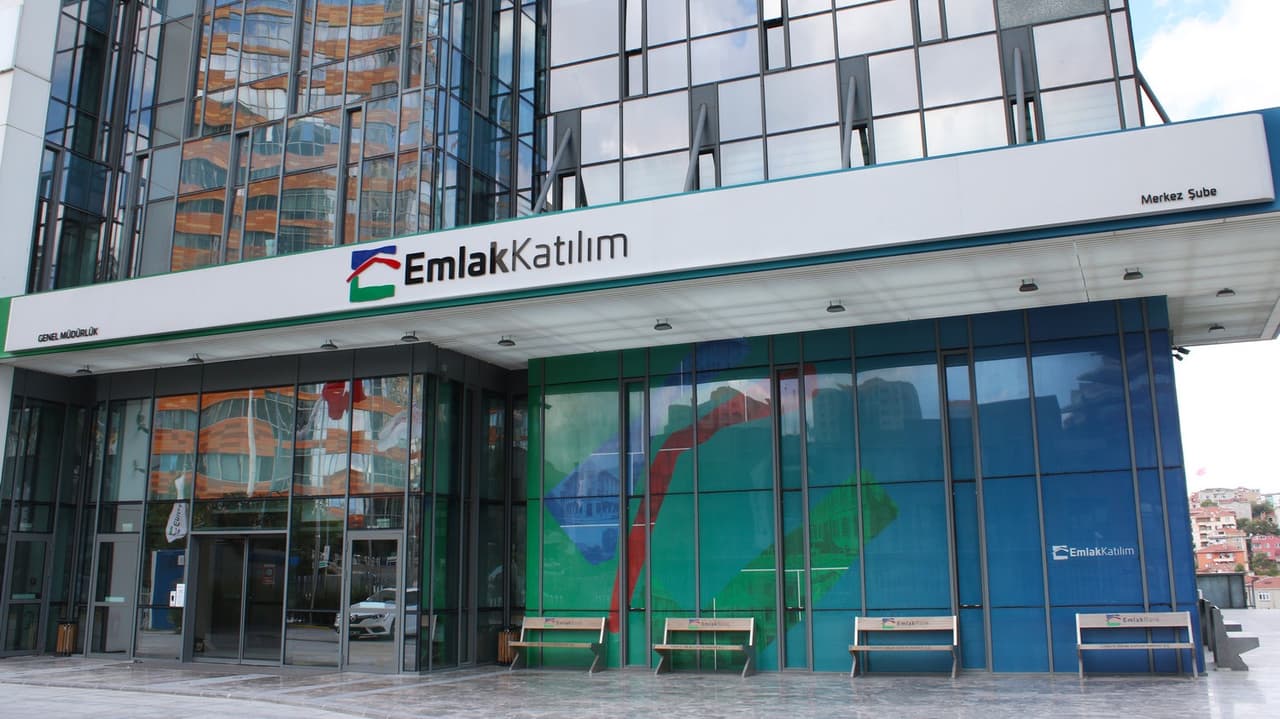 Türkiye Emlak Katılım Bankası, kredi ve kart izni aldı