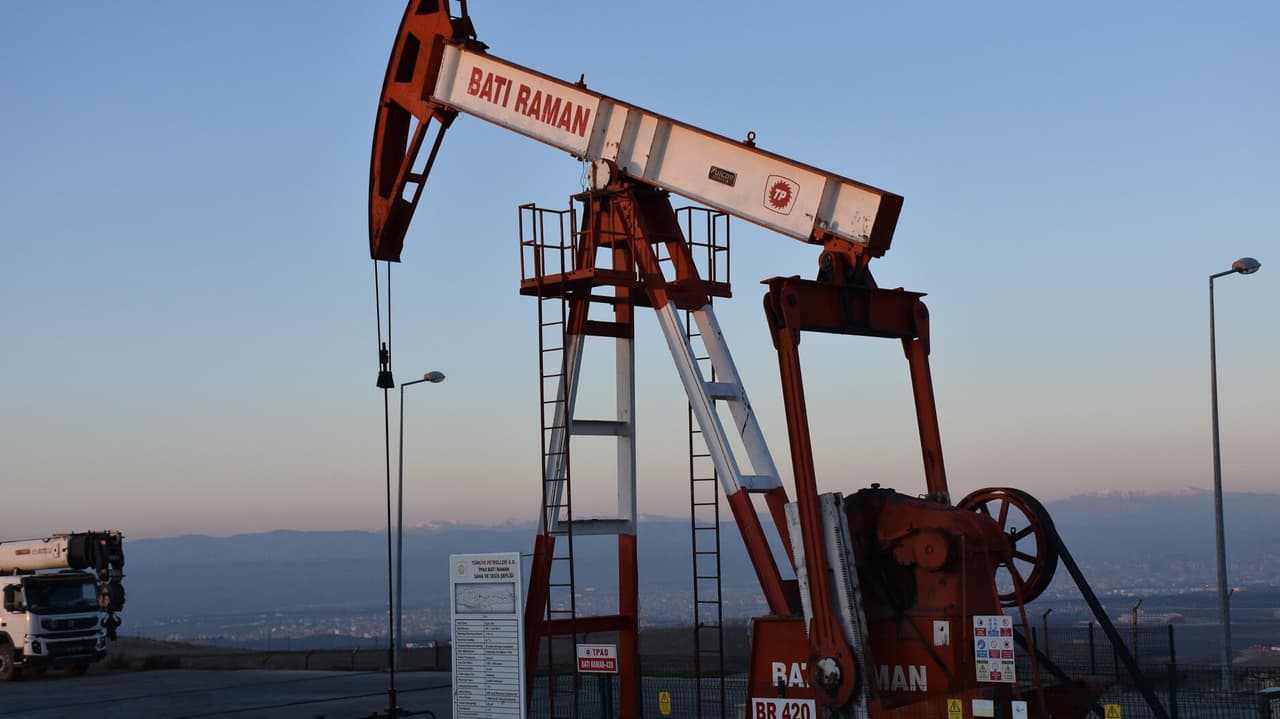 Narin: Türkiye, Avrupa'nın en yoğun petrol arama ülkesi