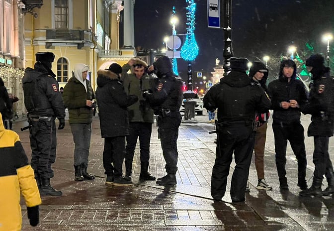 RIA: Rusya yılbaşı kutlamalarında göçmenleri toplayıp zorla askere aldı