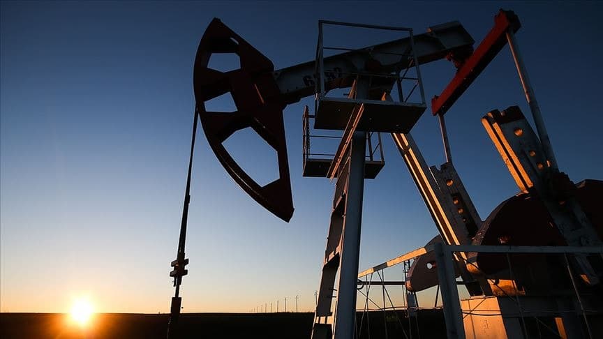 Suudi Arabistan Şubat teslimi petrol fiyatlarını düşürdü