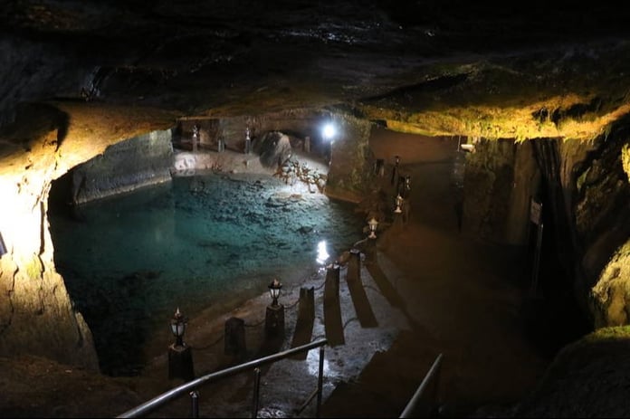 Türkiye'nin ilk mağara kiliselerinden Cehennemağzı birçok inançta yer alıyor