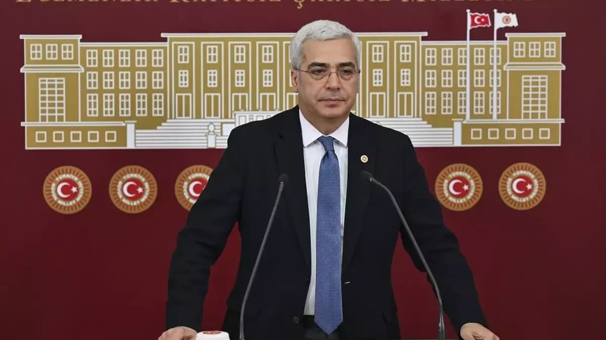 Demokrat Parti İzmir Milletvekili Salih Uzun