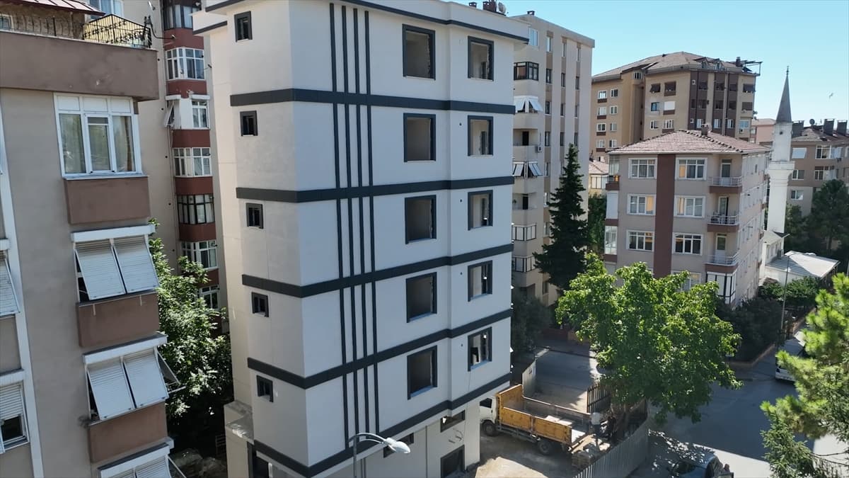 Yarısı Bizden Kampanyası'nda İstanbul'daki yapıların inşası sürüyor