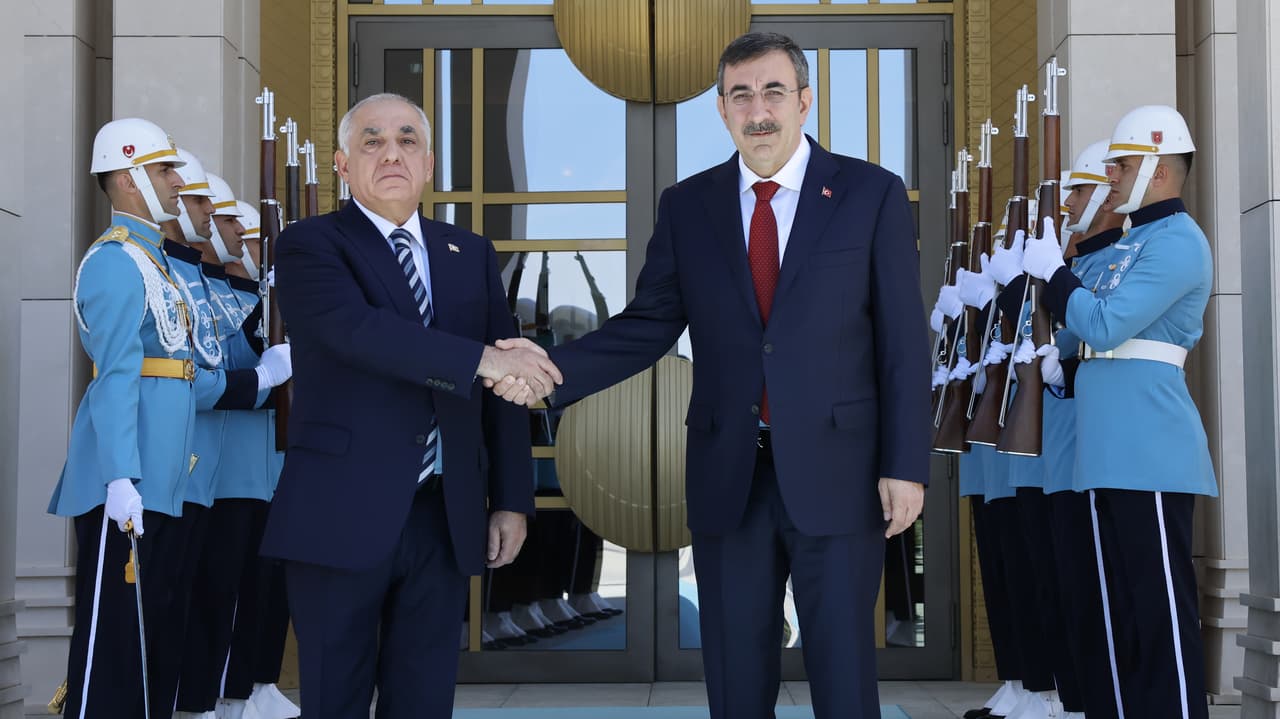 Azerbaycan ile Türkiye arasında 4 anlaşma imzalandı