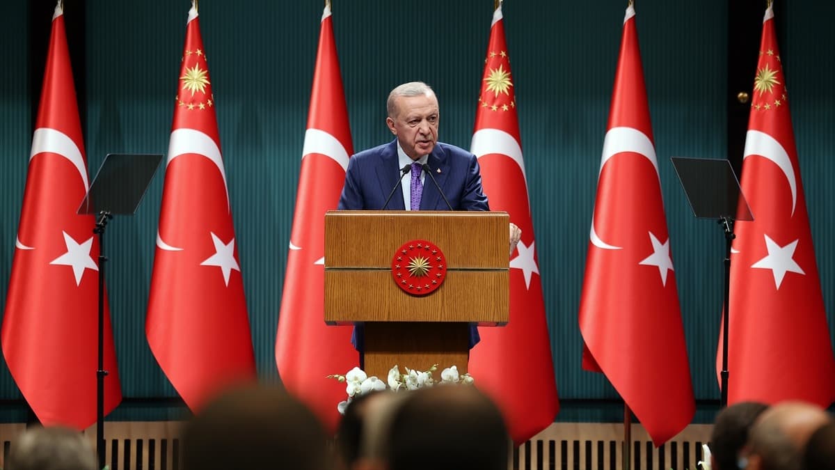 Erdoğan: Terör baronları Türk siyasetini dizayn edemeyecek