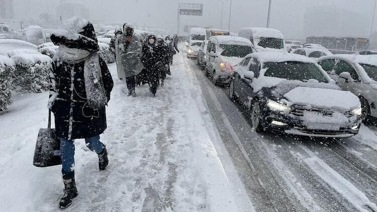 İstanbul'a çok şiddetli kar geliyor