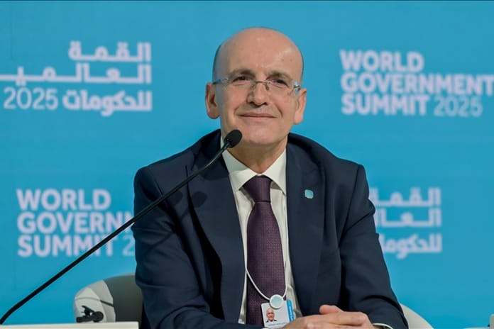 Bakan Şimşek: Türkiye küresel ticaretteki bölünmelere karşı daha dayanıklı olabilir