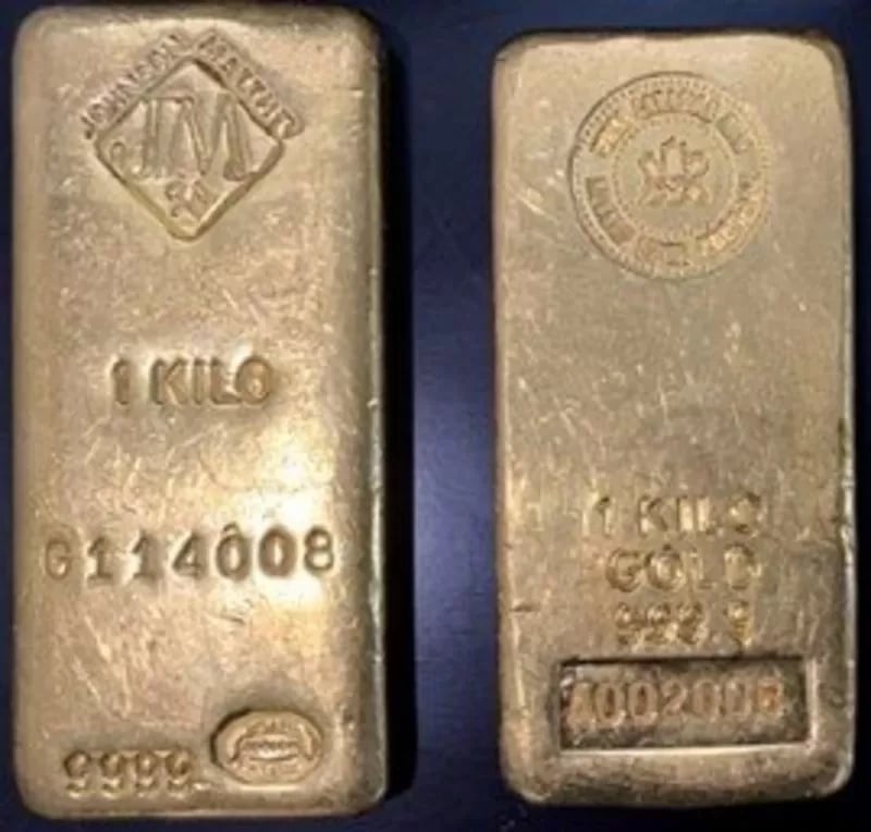 Federal Savcılar Menendezlerin evinde üç kilo külçe altın bulunduğunu söylüyor