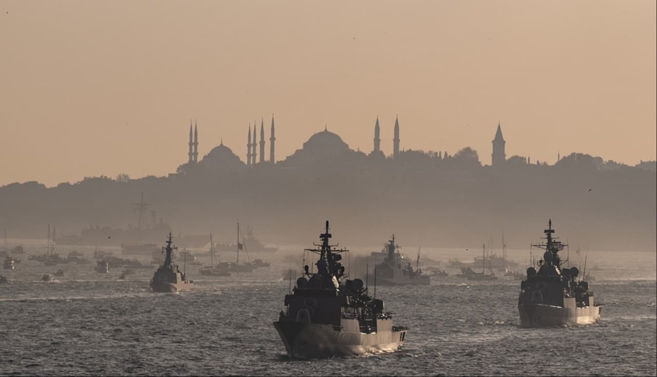 Türk Boğazları savaşa kapalı