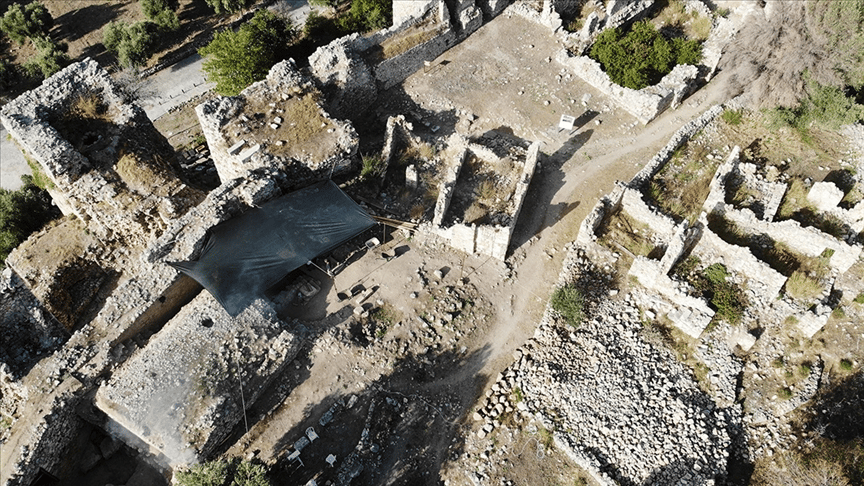 Muğla'da Beçin Antik Kenti Kazılarına Devam Ediliyor