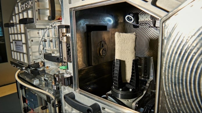 Dünyanın ilk mobil CT tarayıcısı ile zarflı kil tabletler açılmadan okunabilecek