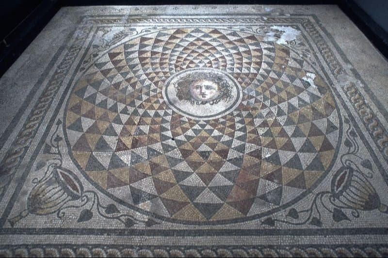 Bergama’da bulunan Medusa mozaiği